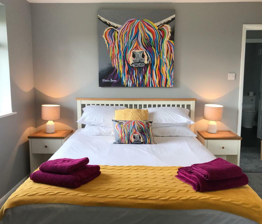 Hunters Lodge Exeter, Free Parking, Country Views, Great Wi-Fi, Large Garden Poltimore ภายนอก รูปภาพ