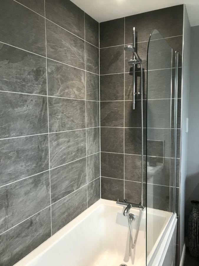 Hunters Lodge Exeter, Free Parking, Country Views, Great Wi-Fi, Large Garden Poltimore ภายนอก รูปภาพ
