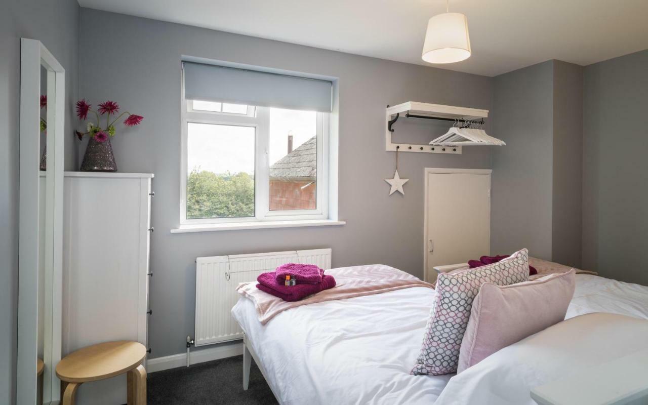 Hunters Lodge Exeter, Free Parking, Country Views, Great Wi-Fi, Large Garden Poltimore ภายนอก รูปภาพ