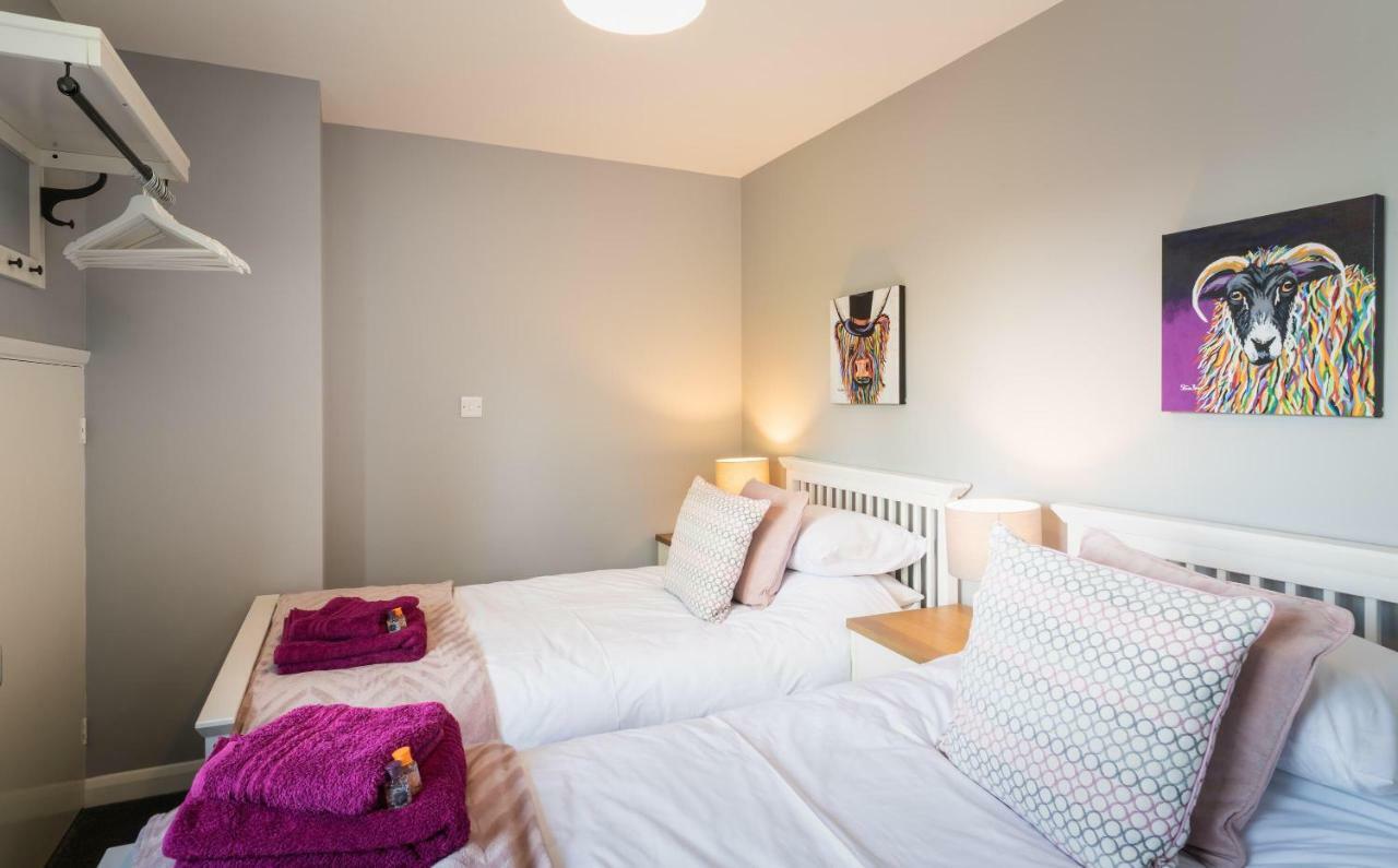 Hunters Lodge Exeter, Free Parking, Country Views, Great Wi-Fi, Large Garden Poltimore ภายนอก รูปภาพ